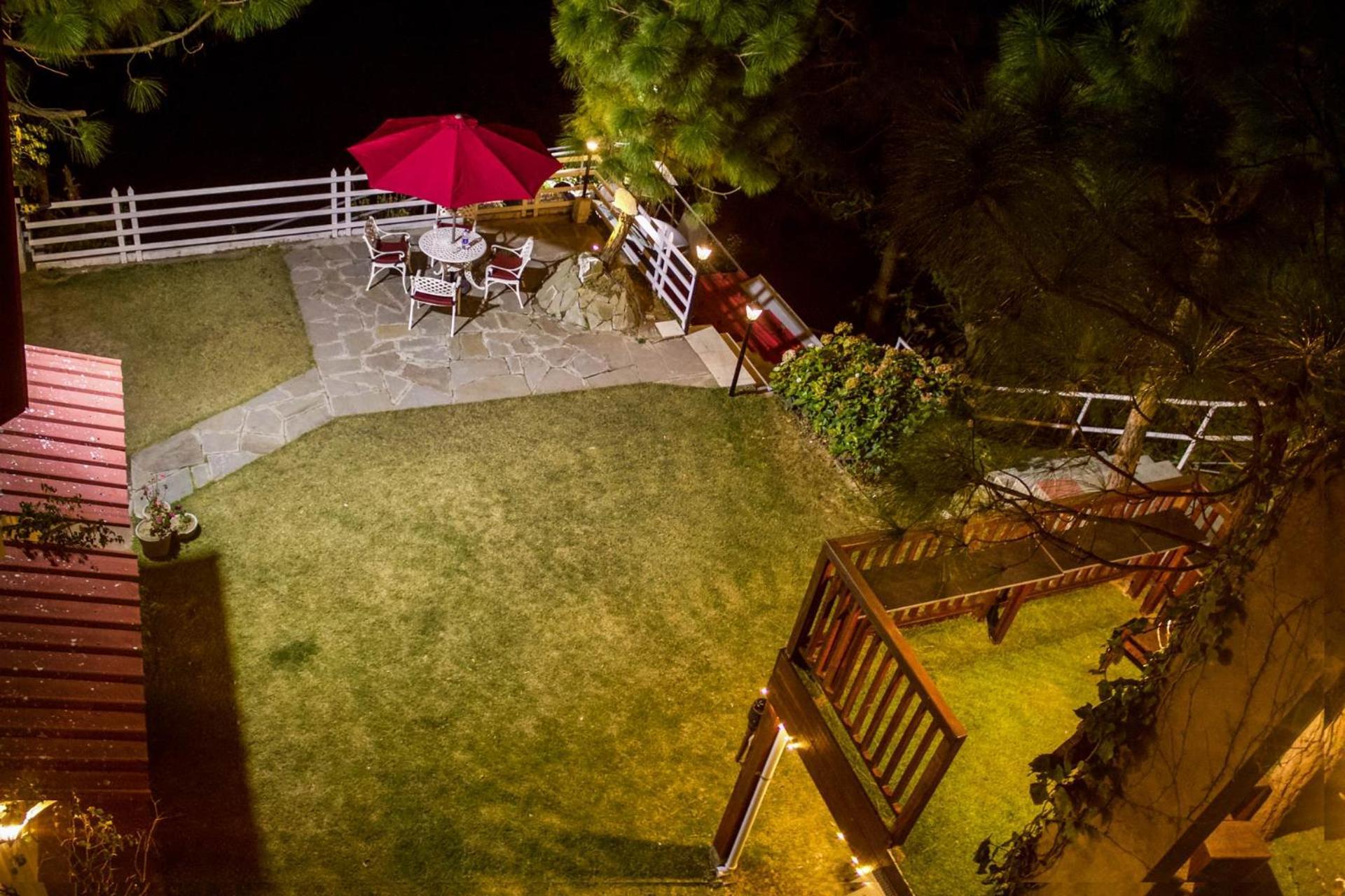 Stayvista At Bellevue With Outdoor Jacuzzi Kasauli Exteriör bild